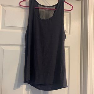 **Never Worn** Women’s Active Top